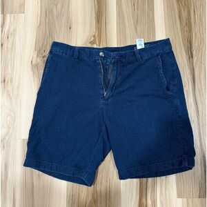 Vineyard Vines shorts